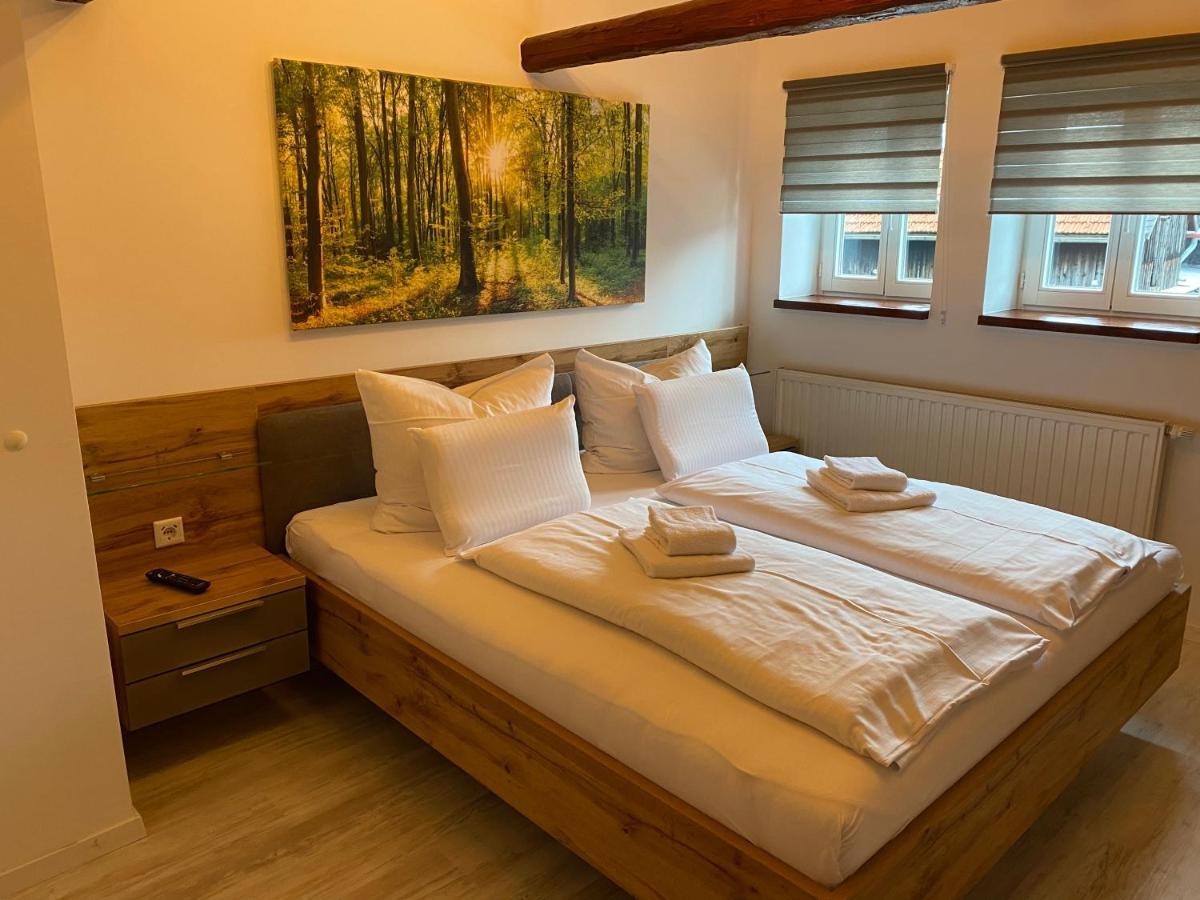 Hotel Garni Und Gaststaette Zum Holzfaeller シールケ エクステリア 写真