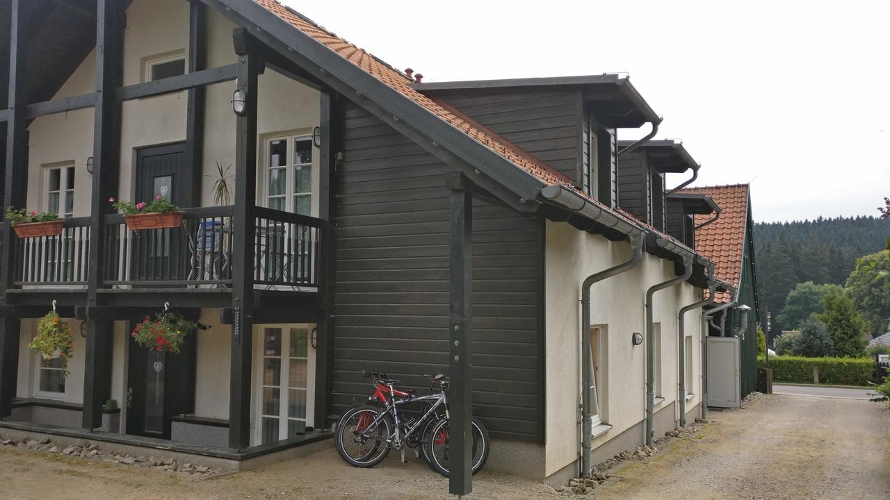 Hotel Garni Und Gaststaette Zum Holzfaeller シールケ エクステリア 写真