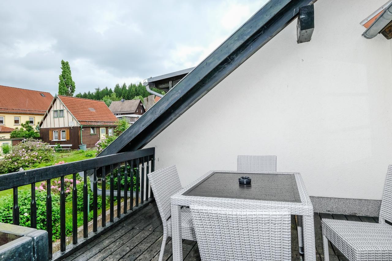 Hotel Garni Und Gaststaette Zum Holzfaeller シールケ エクステリア 写真