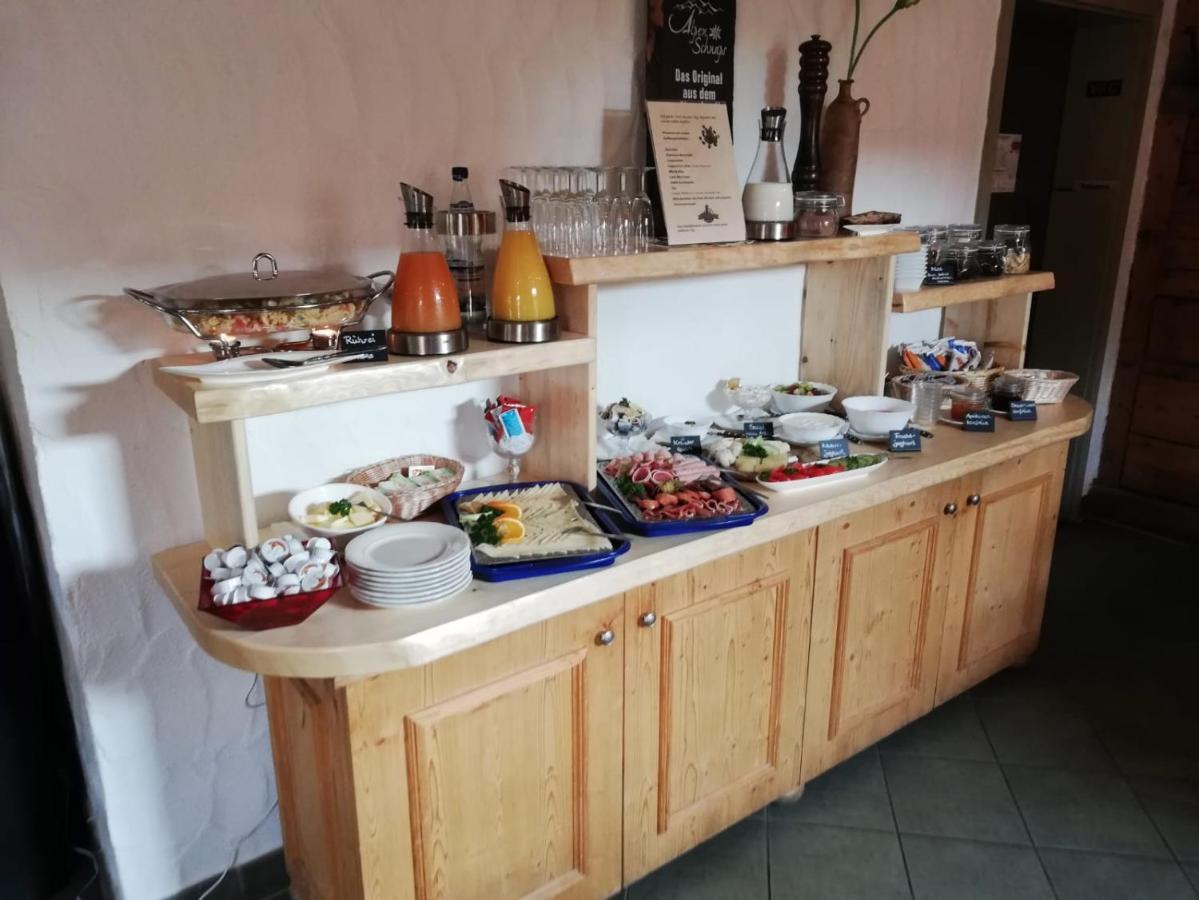 Hotel Garni Und Gaststaette Zum Holzfaeller シールケ エクステリア 写真